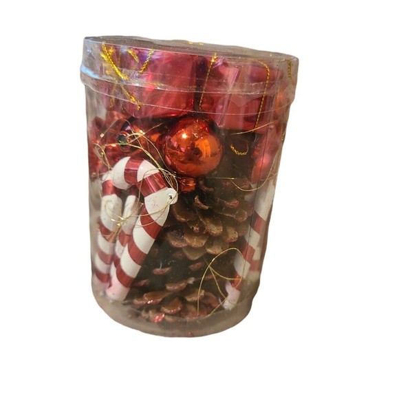 Christmas House Ornaments 26 ornaments - Picture 2 of 2